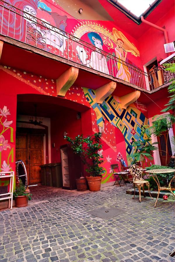 Santico Art Hotel And Hostel Budapest Exterior photo
